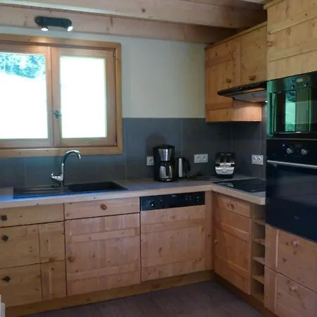 Chalet Pres Des Pistes, 8 Personnes, 4 - Ch11